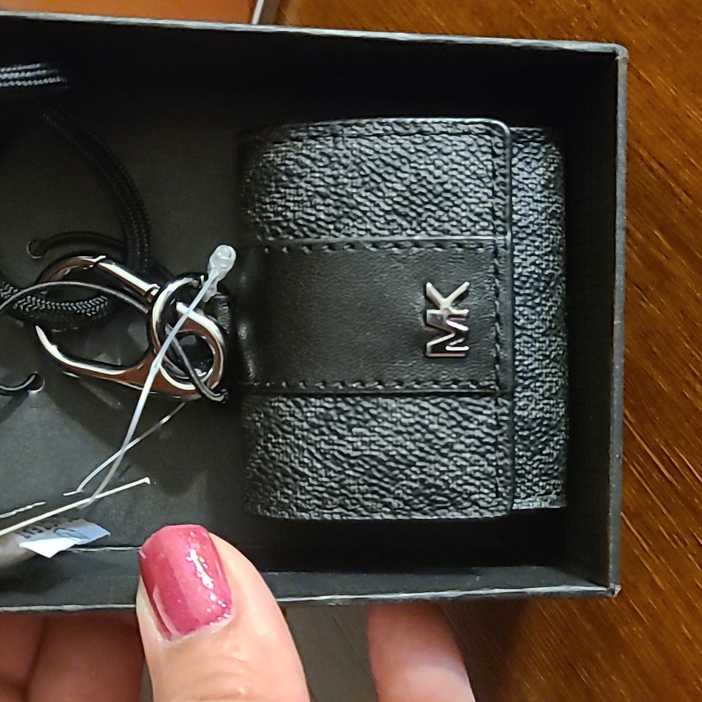 NWT Michael Kors Airpod Case